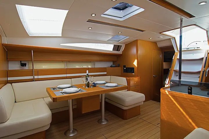 Jeanneau 53 - 