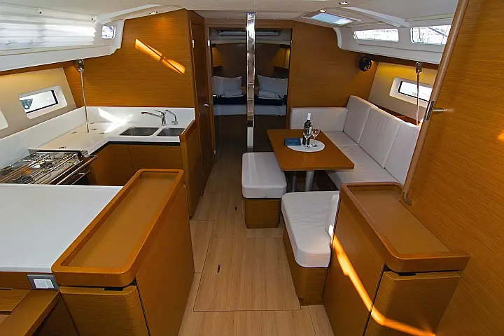 Sun Odyssey 440 - 