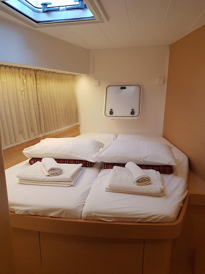 Lagoon 42 - 