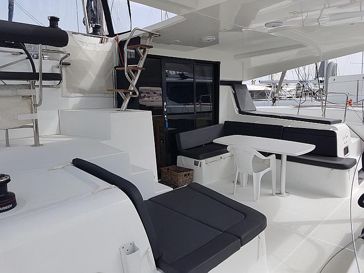 Lagoon 42 - 