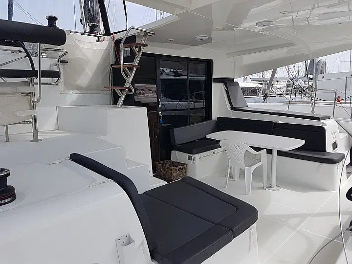 Lagoon 42 - 