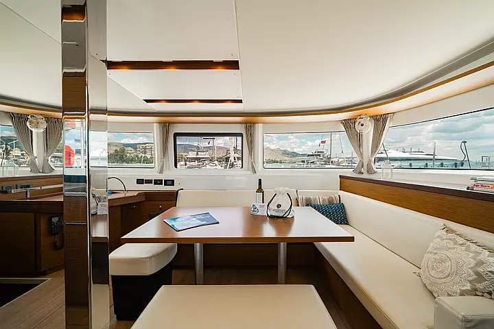 Lagoon 46   - 