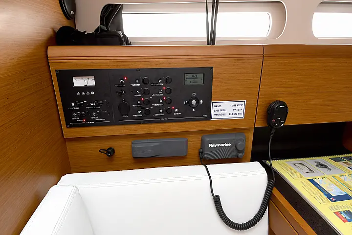 Sun Odyssey 419 - 