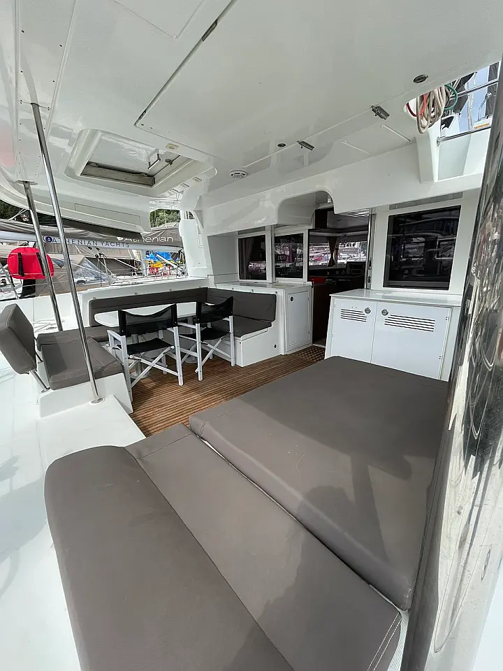 Lagoon 450F - 