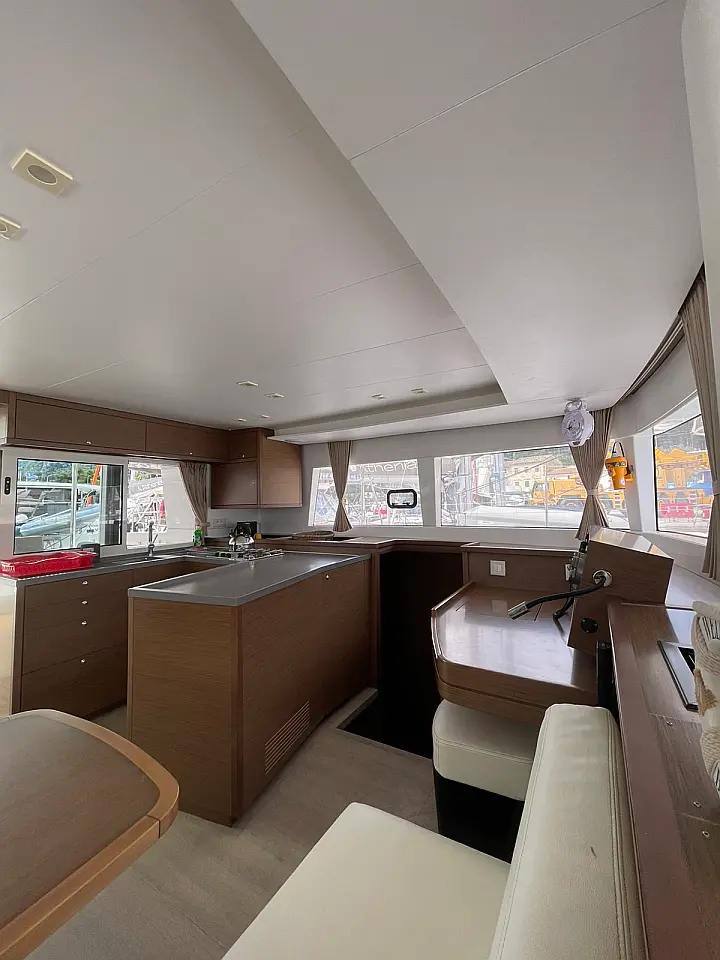 Lagoon 450F - 