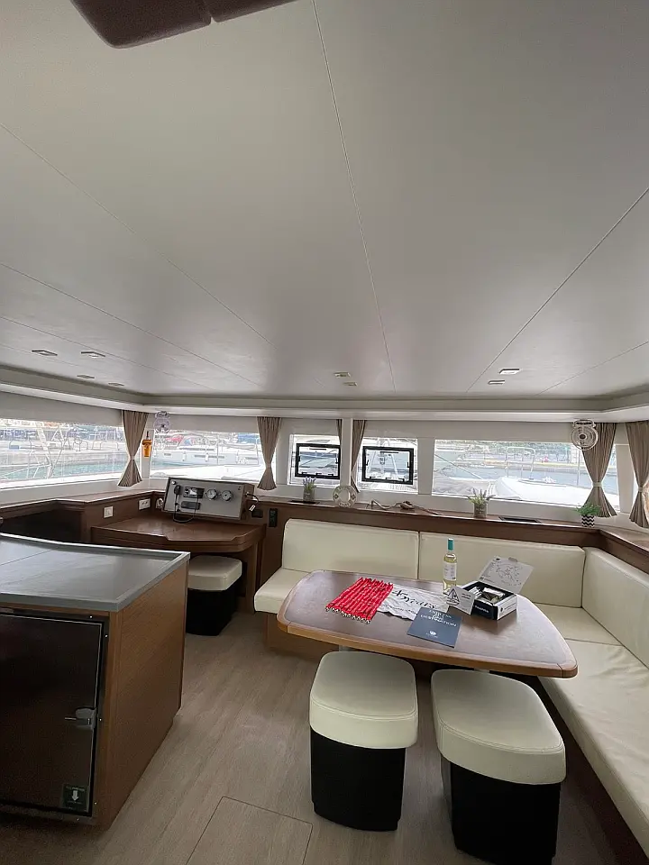 Lagoon 450F - 