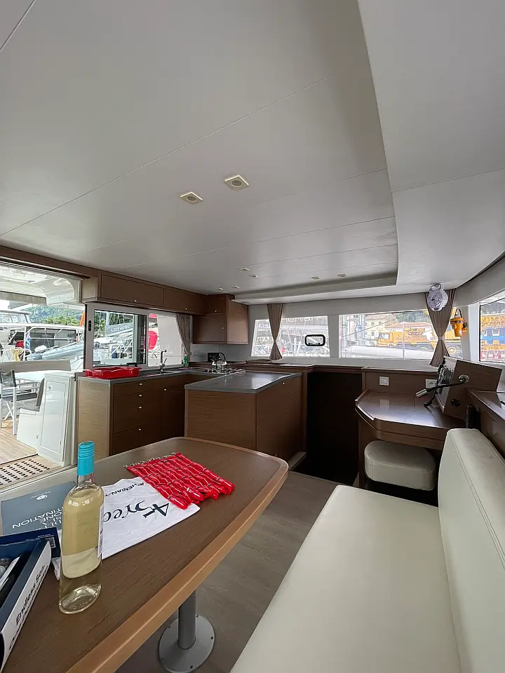 Lagoon 450F - 