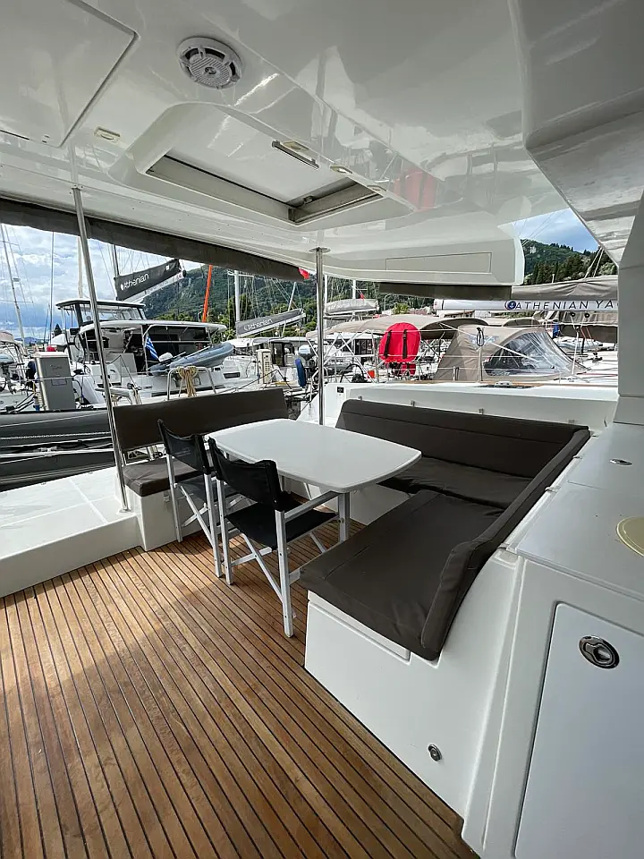 Lagoon 450F - 