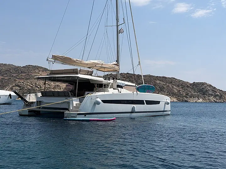 Aura 51 Skippered  - 