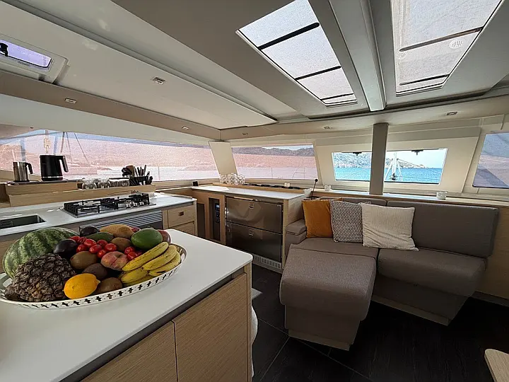 Aura 51 Skippered  - 