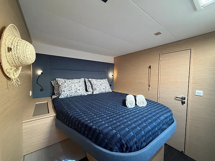 Aura 51 Skippered  - 