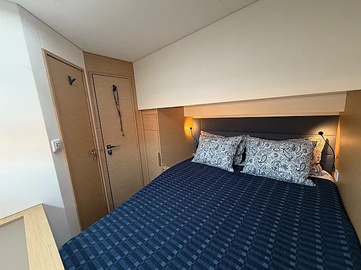 Aura 51 Skippered  - 