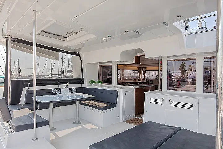 Lagoon 450  Flybridge - 