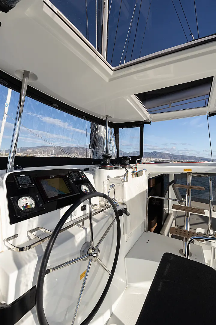 Lagoon 42 - 