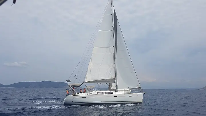 Beneteau Oceanis 40 - 