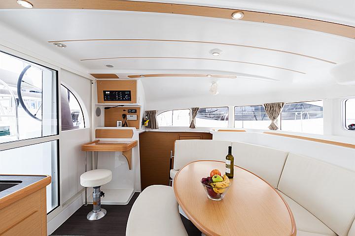 Lagoon 380 - 