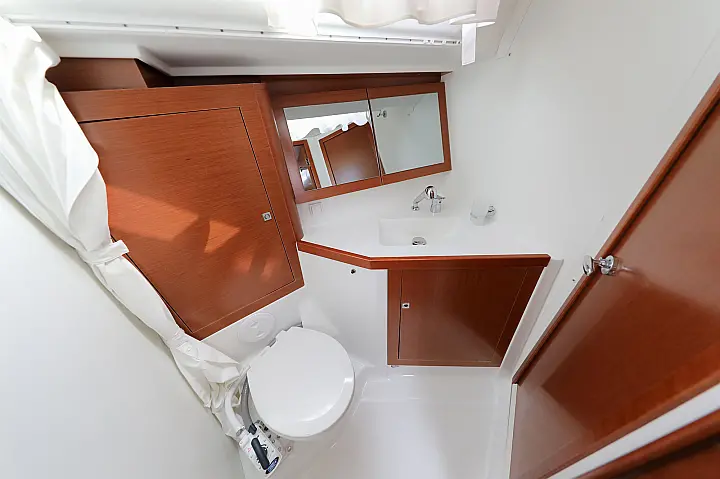 Oceanis 45-4 CABINS - 