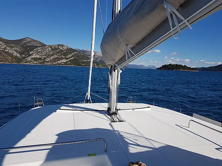 Dufour Catamaran 48 - 