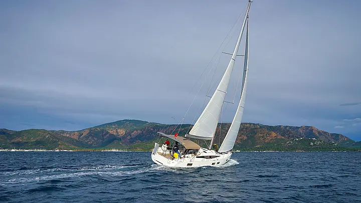 Jeanneau 51 - 