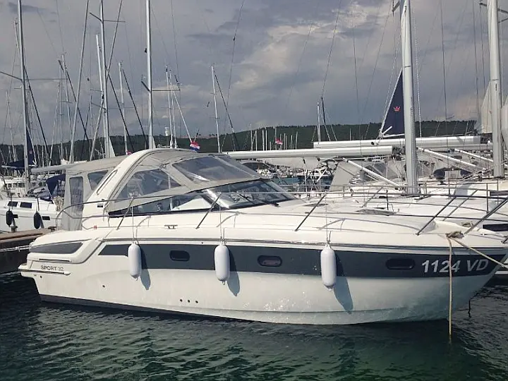 Bavaria Sport 32 - 