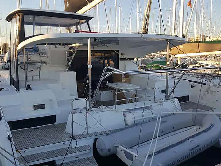 Lagoon 42 - 