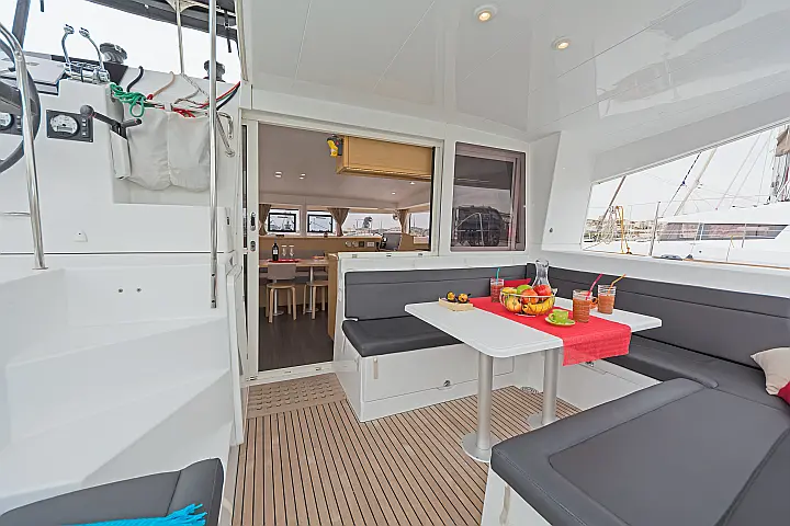 Lagoon 400S2 - 
