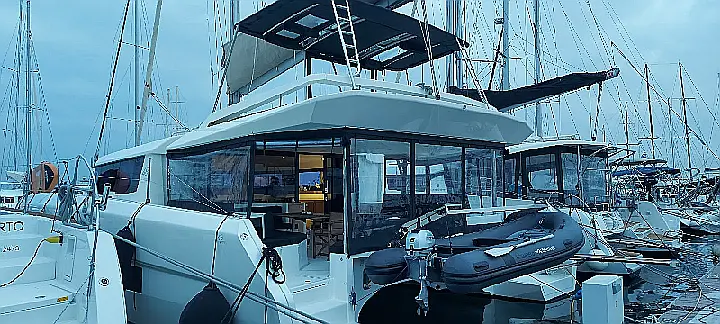 Dufour Catamaran 48 - 