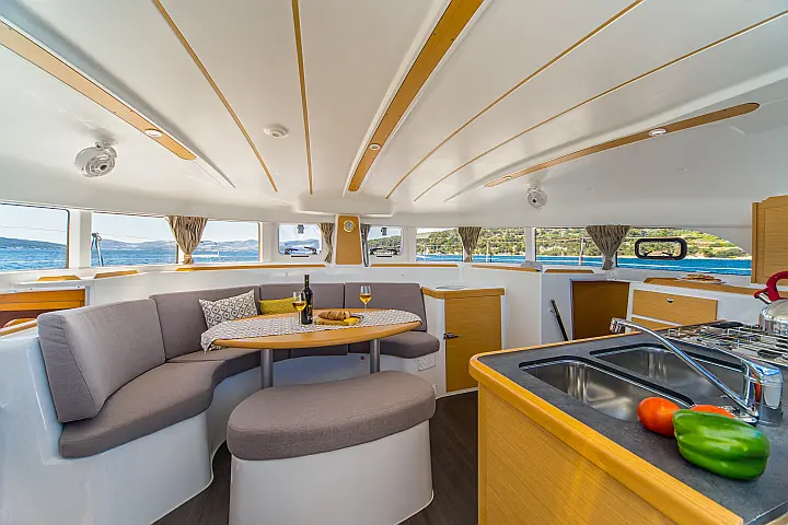 Lagoon 380 - 