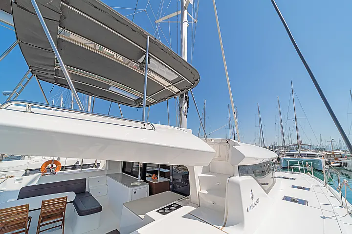 Lagoon 46 A/C & GEN & WM - 