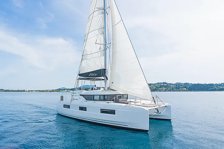 Lagoon 46 A/C & GEN & WM - 