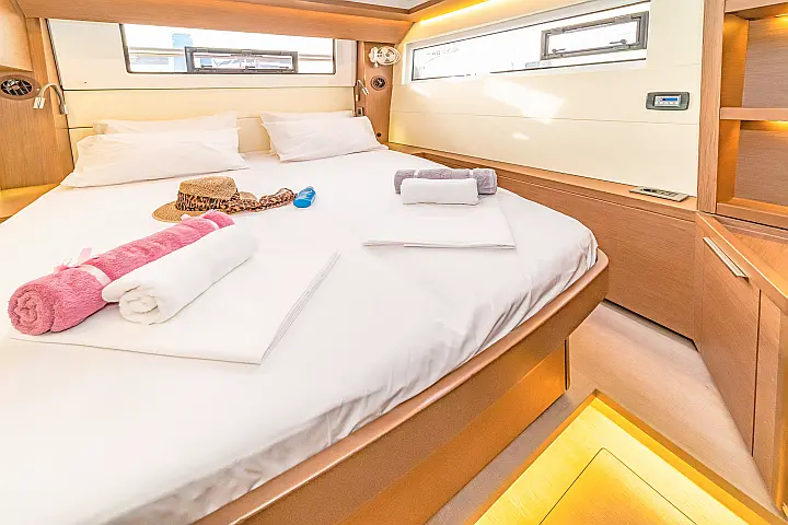 Lagoon 50 A/C & GEN & WM - 