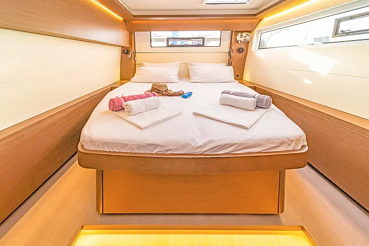 Lagoon 50 A/C & GEN & WM - 