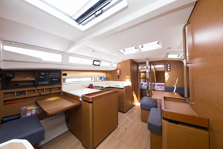 Sun Odyssey 440 - 