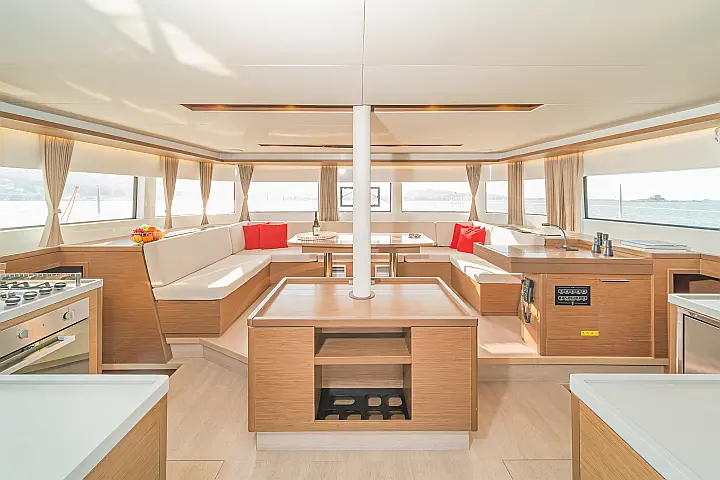 Lagoon 50 A/C & GEN & WM - 