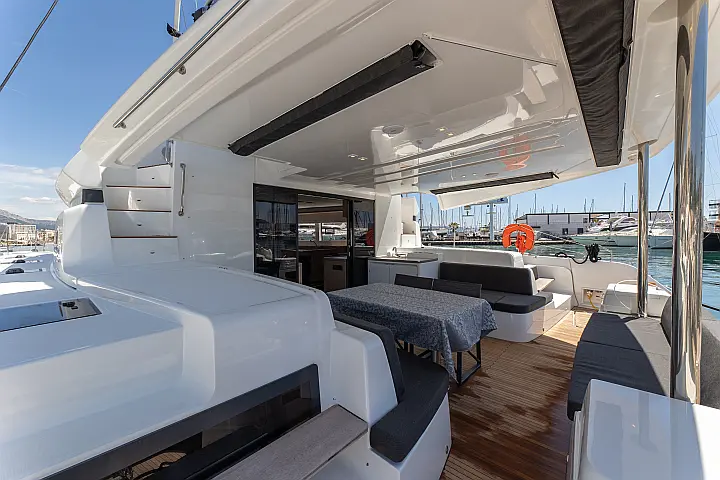 Lagoon 51 - 