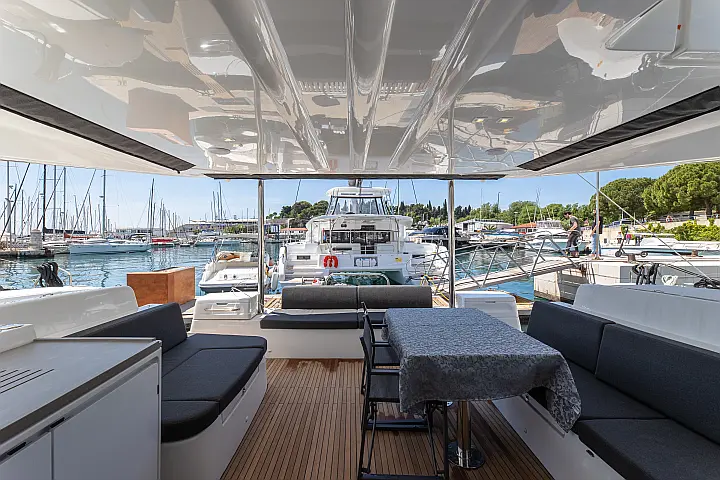 Lagoon 51 - 