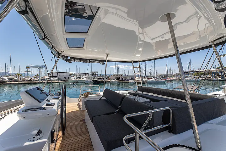 Lagoon 51 - 