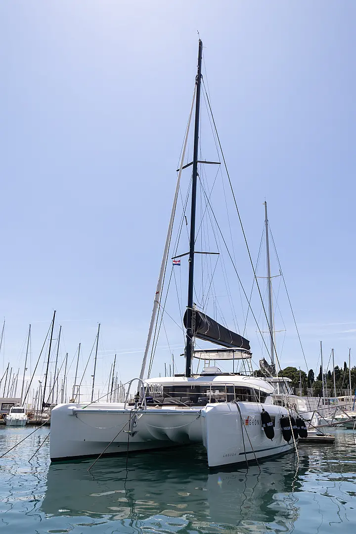 Lagoon 51 - 