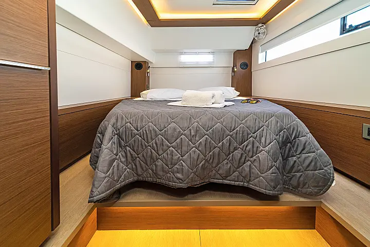Lagoon 46 A/C & GEN & WM - 
