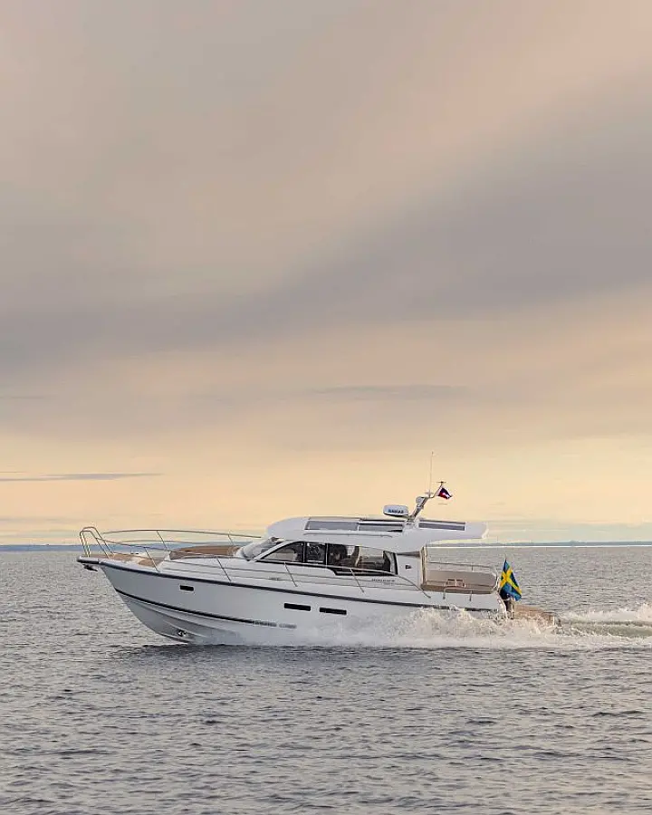 Nimbus 365 Coupe NEW - 