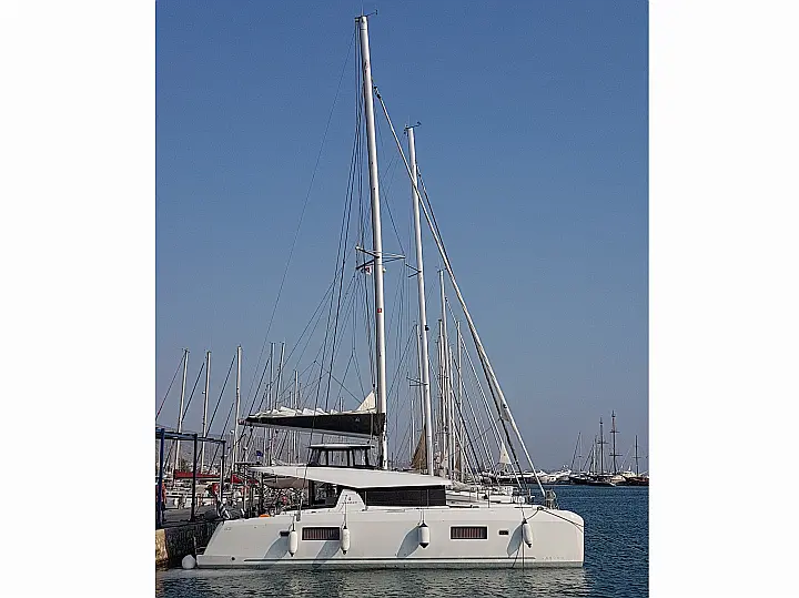 Lagoon 42 - 