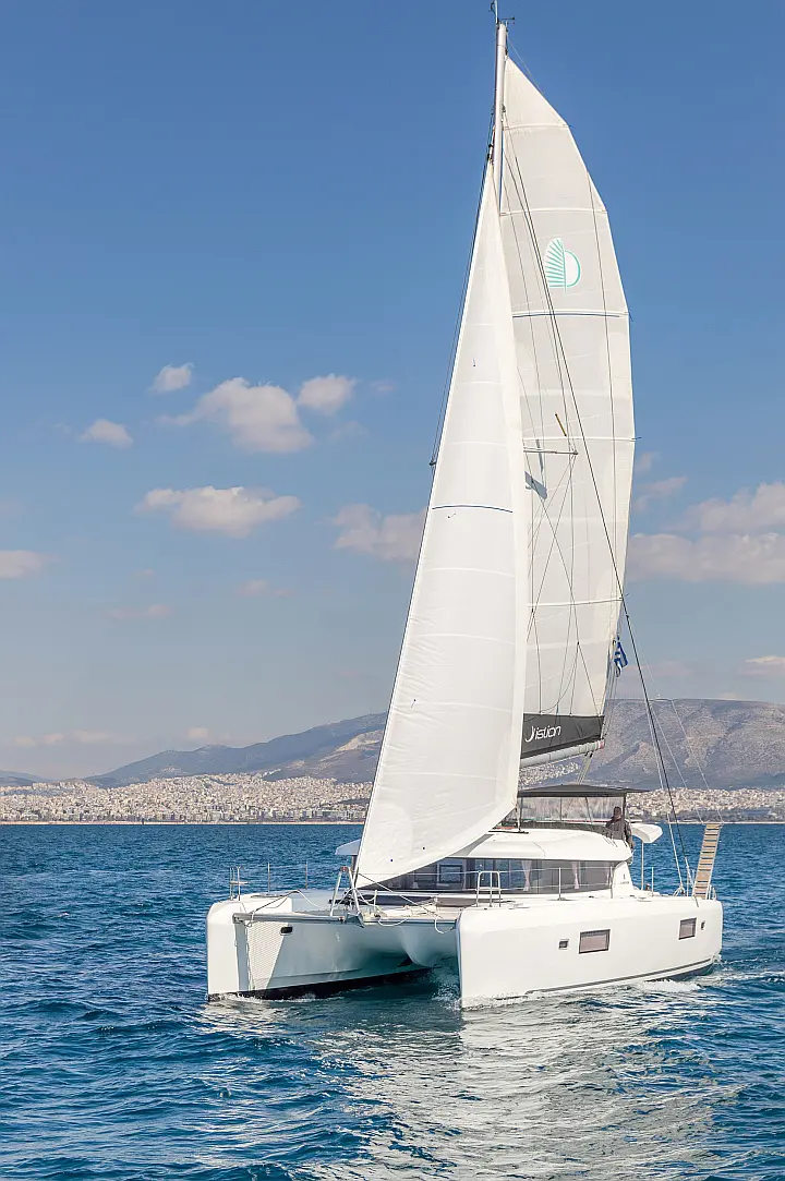 Lagoon 42 A/C & GEN - 