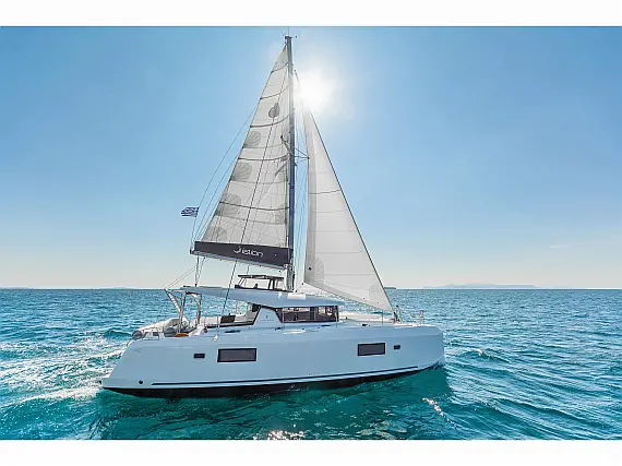Lagoon 42 A/C & GEN