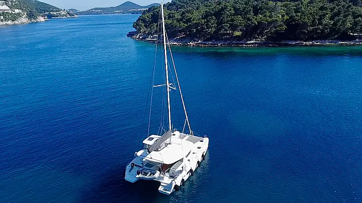 Lagoon 42 - 