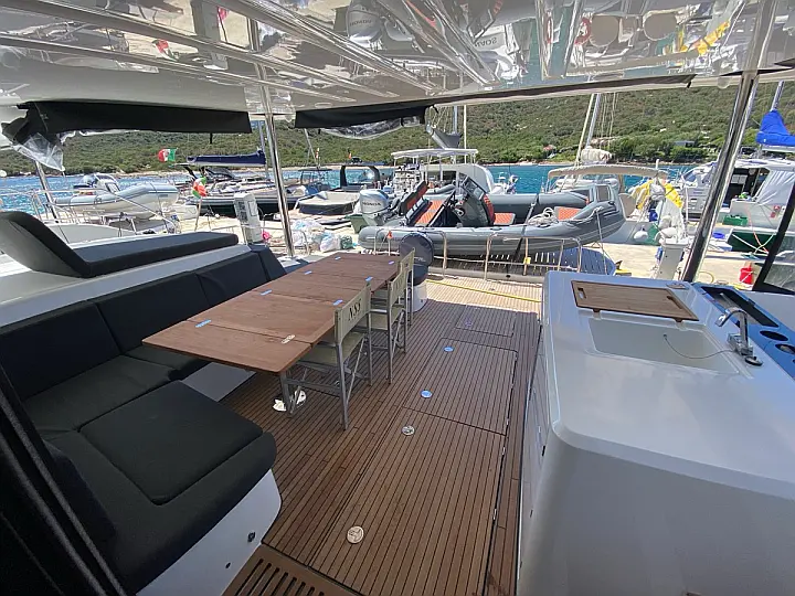 Lagoon 55 (5 cab) - 