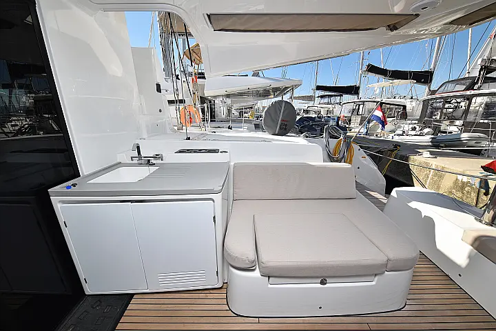 Lagoon 50/6 cab - 