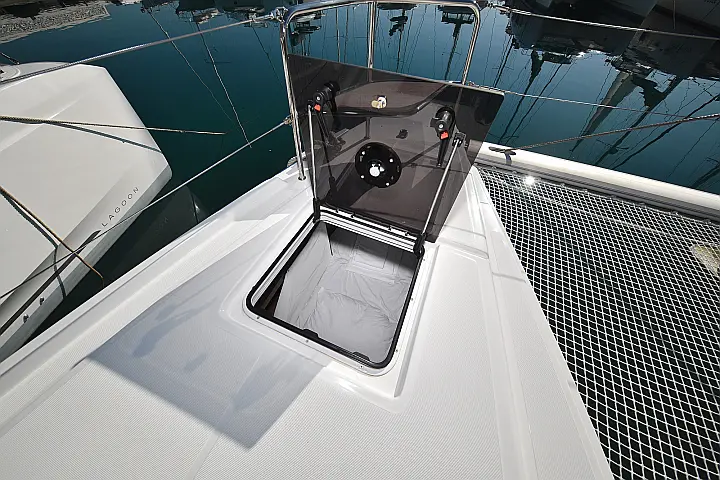 Lagoon 50/6 cab - 