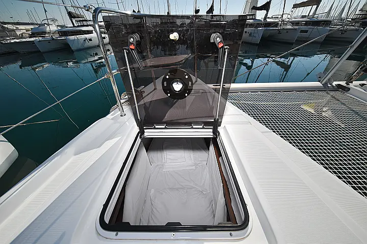 Lagoon 50/6 cab - 