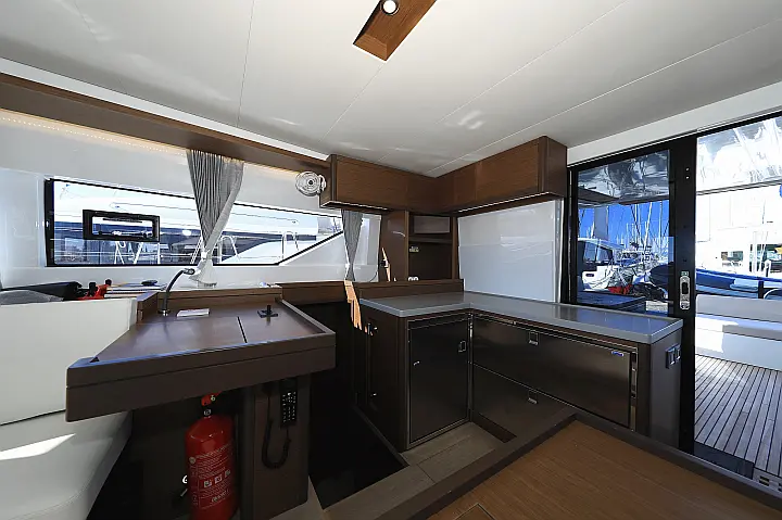 Lagoon 50/6 cab - 
