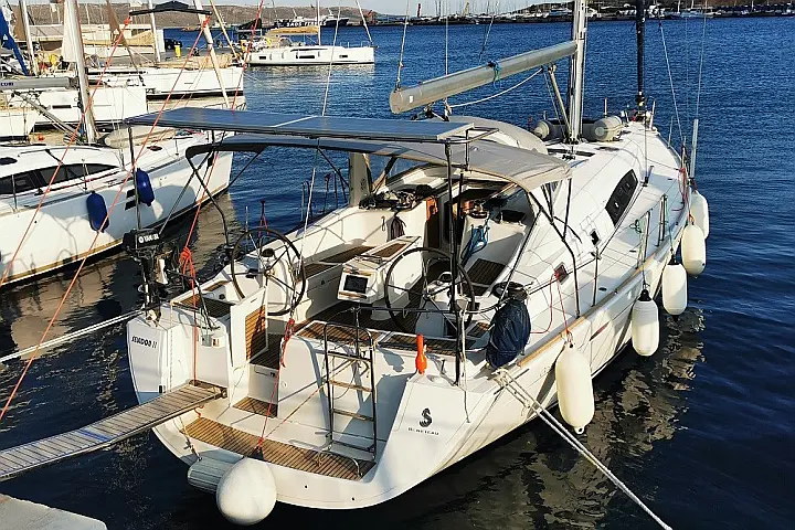 Beneteau Oceanis 50 Family - 
